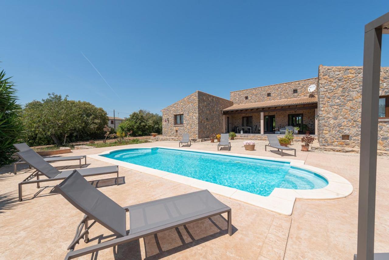 Villa Bellpuig 4 *