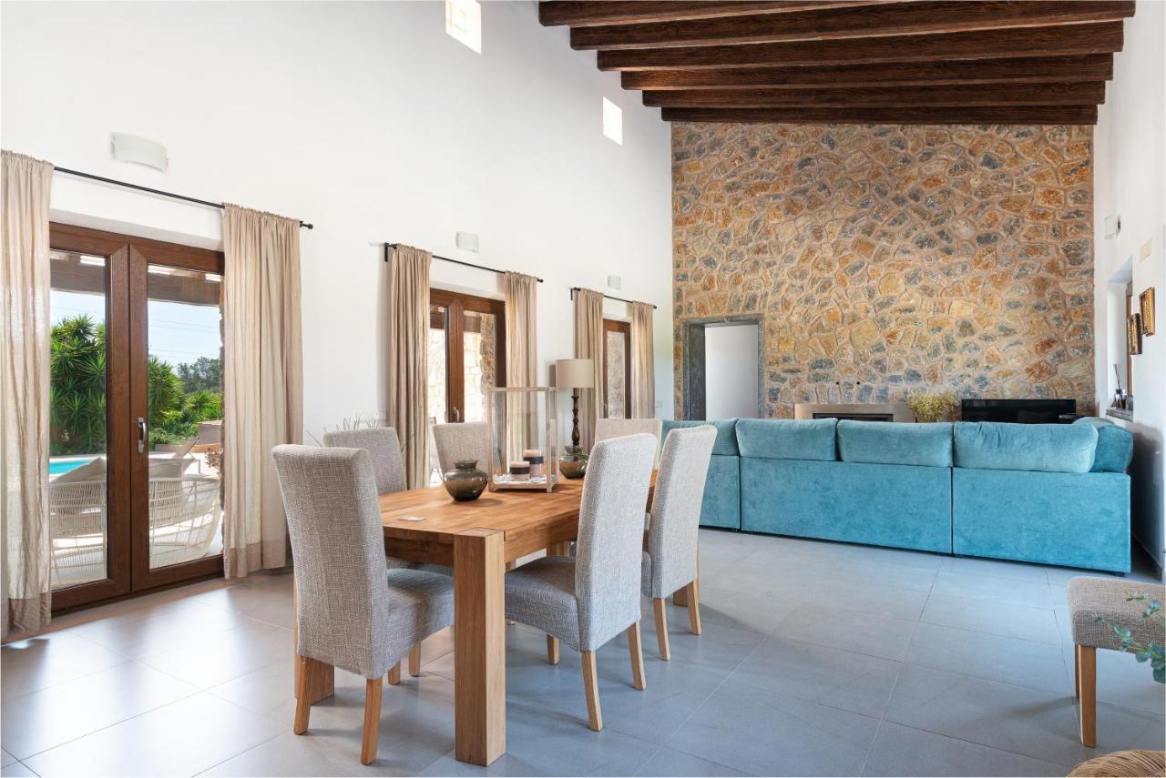 Villa Bellpuig 4 *